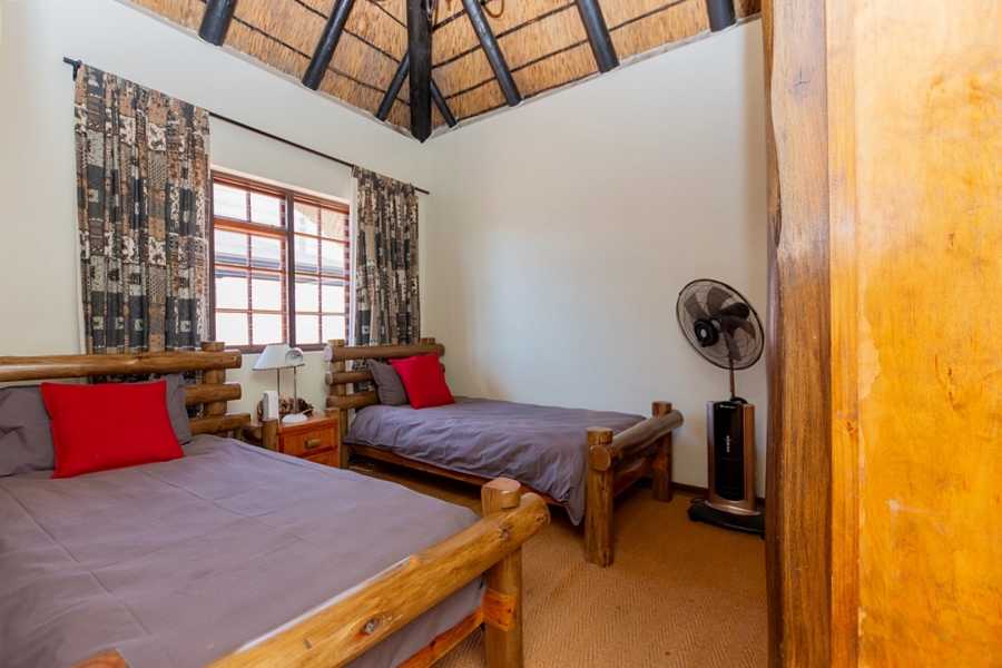 5 Bedroom Property for Sale in Myburgh Park Western Cape